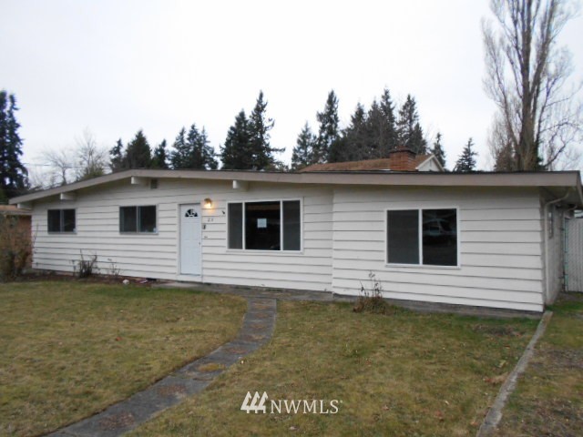218 Southwest 304th Street Federal Way, WA 98023 - Photo 1 of 14 Gallery Image 1