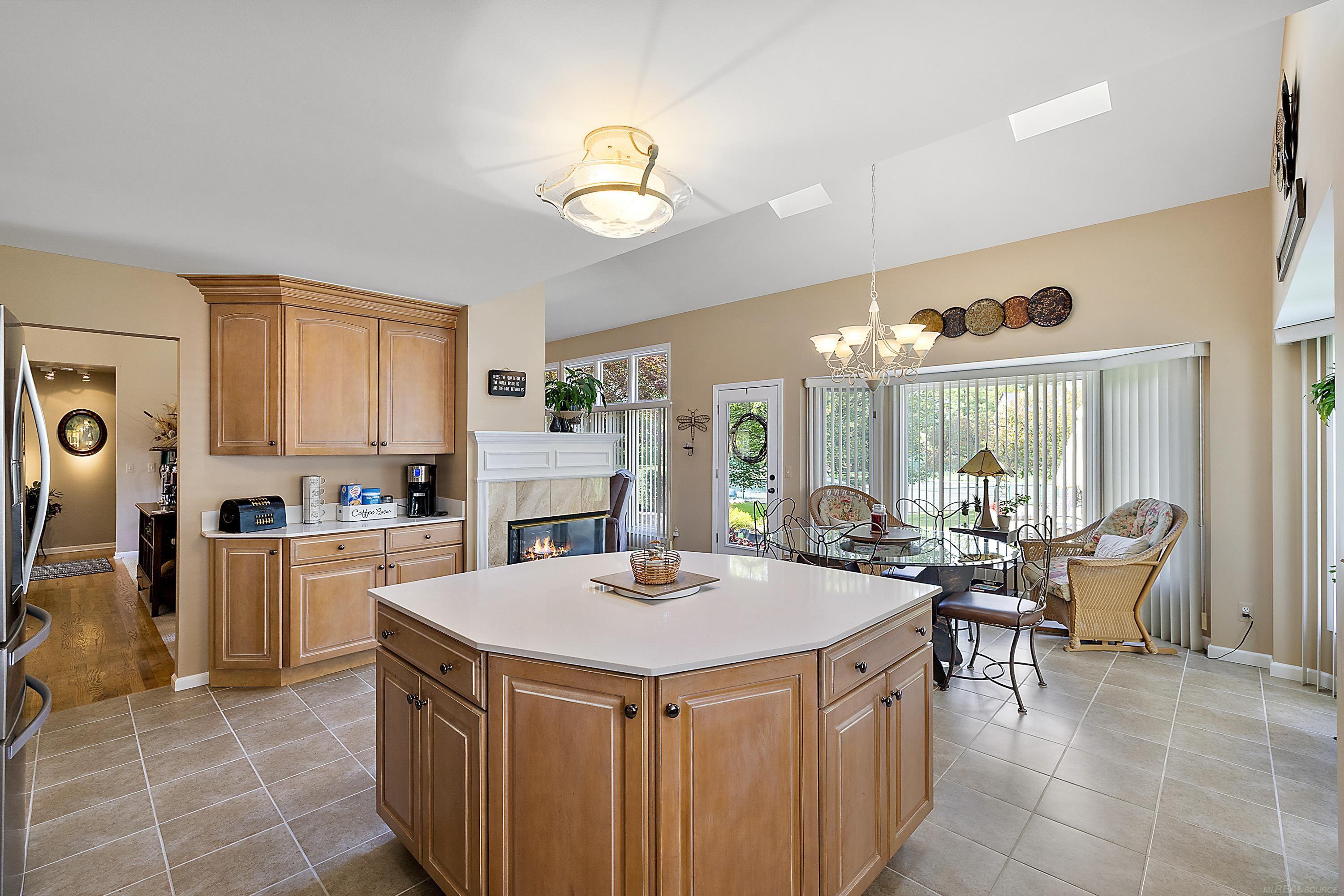 1039 Bloomview Circle Rochester, MI 48307 - Photo 38 of 80 Gallery Image 38