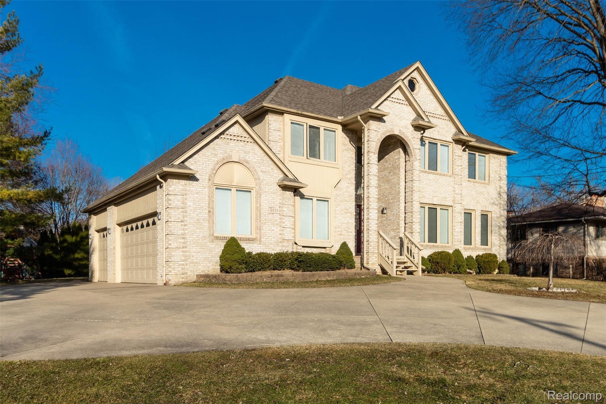3878 Donaldson Road Rochester, MI 48307 - Photo 2 of 41 2.jpg