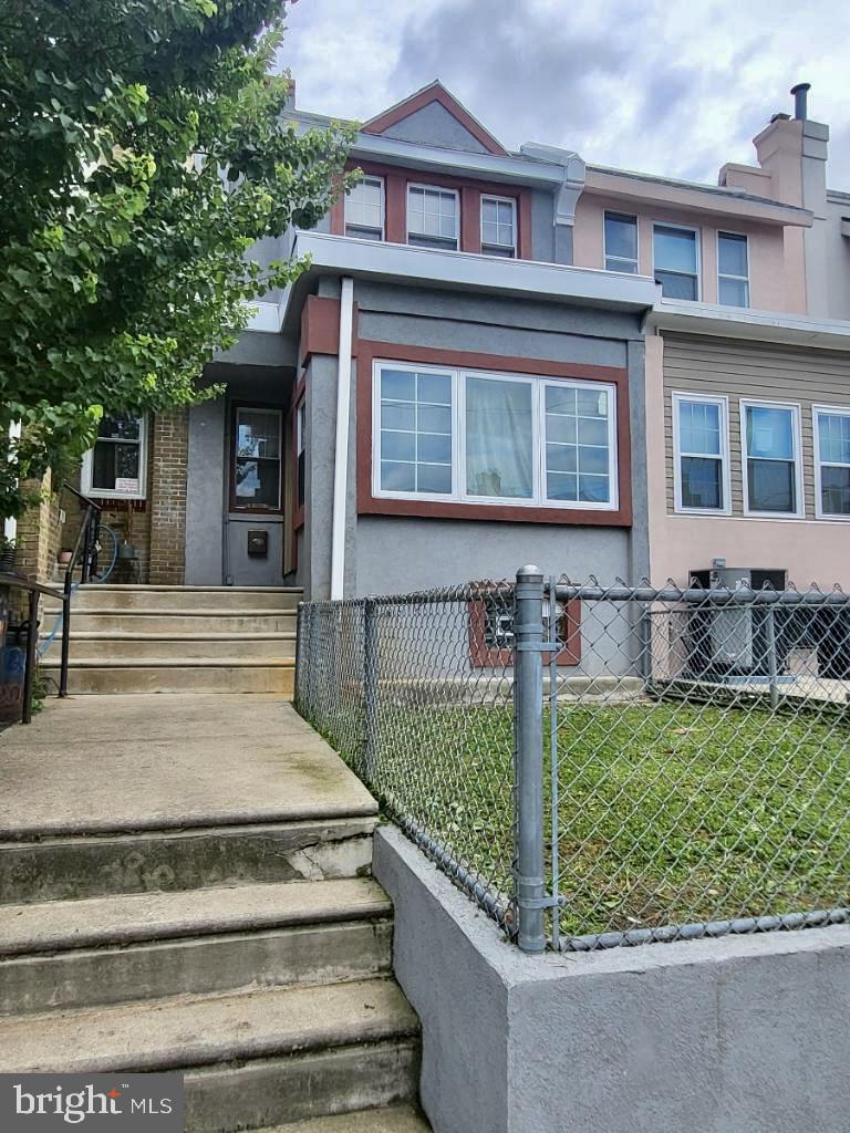 5263 Pennway Street Philadelphia, PA 19124 - Photo 2 of 18
