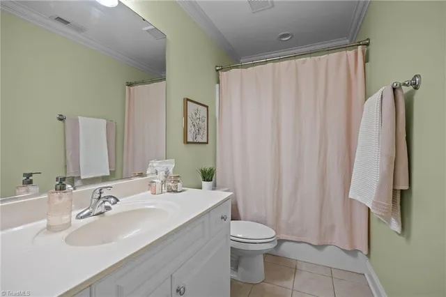 $567,500 | 3606 Birdsong Court, Summerfield, NC 27358