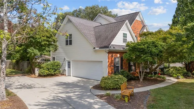 $567,500 | 3606 Birdsong Court, Summerfield, NC 27358