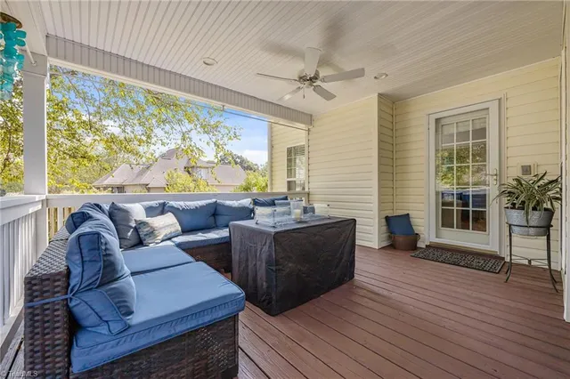 $567,500 | 3606 Birdsong Court, Summerfield, NC 27358