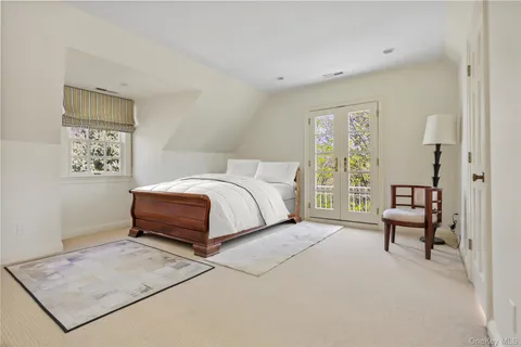 $4,695,000 | 7 Plateau Circle West, Bronxville, NY 10708