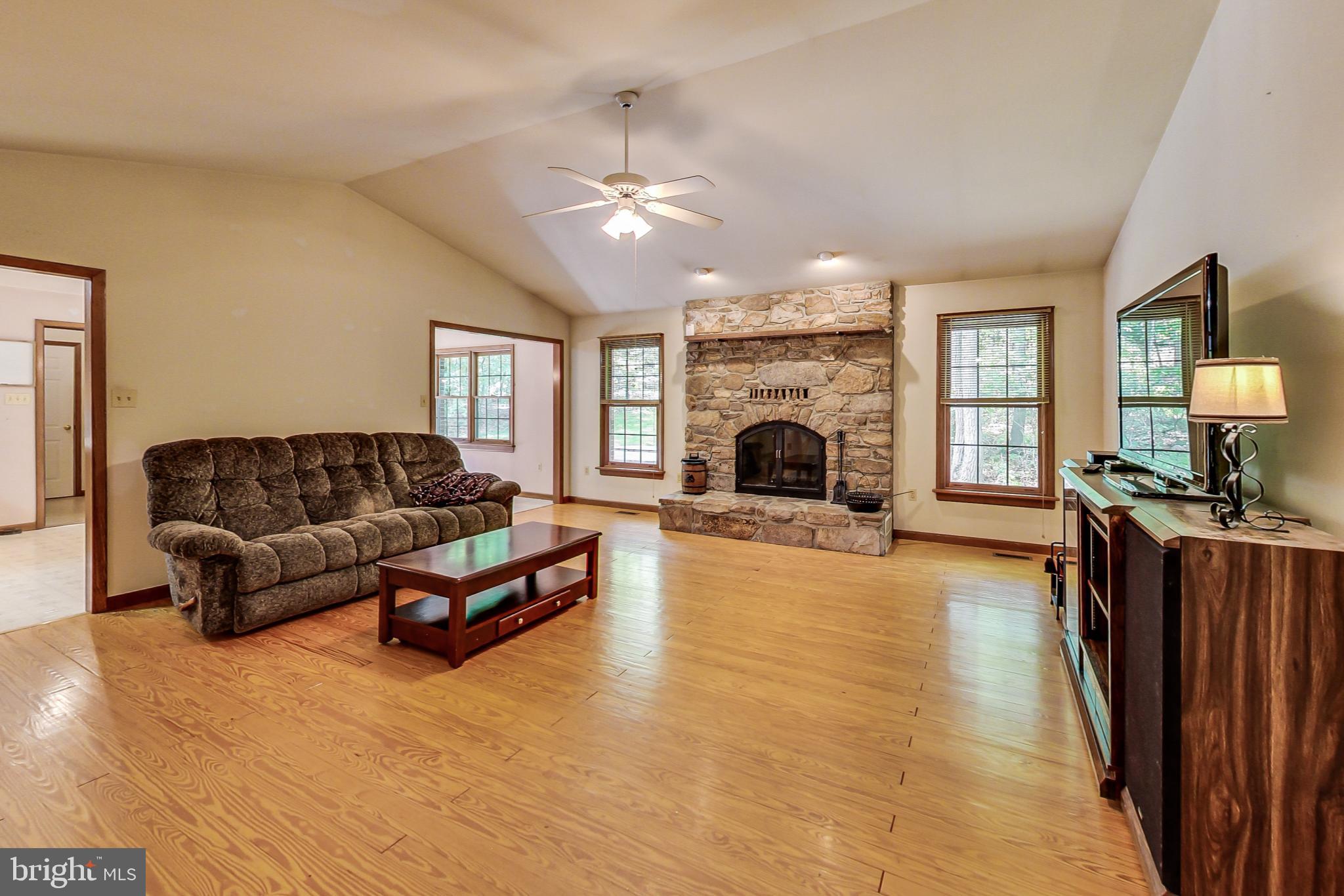 4420 Mountville Road Frederick, MD 21703 - Photo 7 of 26