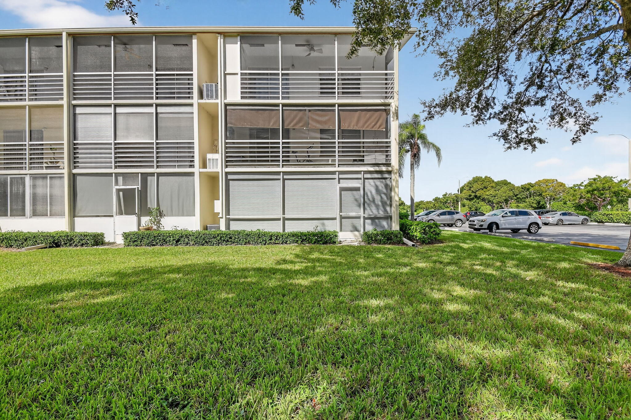 280 Preston F, Unit G Boca Raton, FL 33434 - Photo 33 of 45 34-web-or-mls-051_DSC_9837