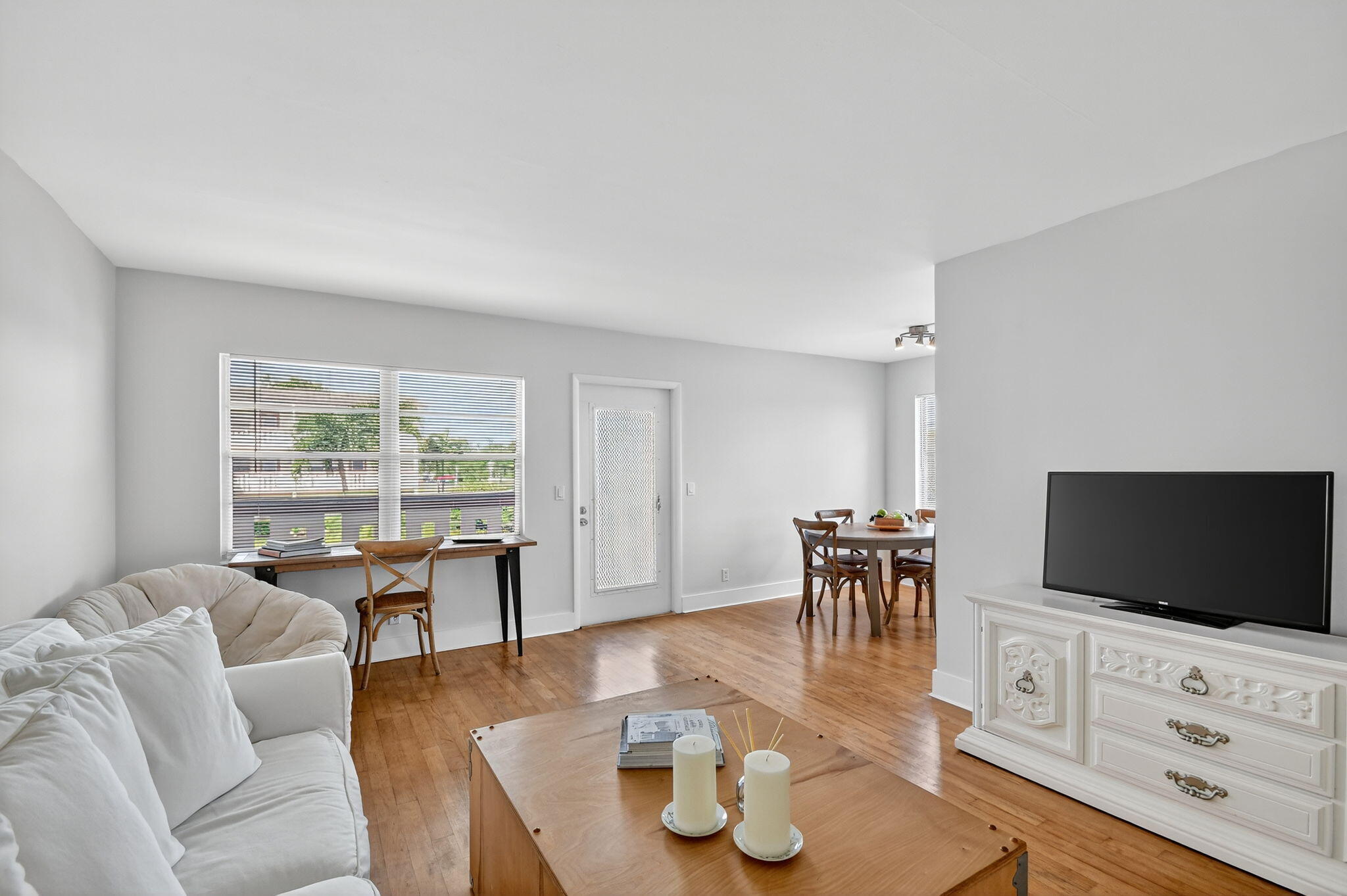 280 Preston F, Unit G Boca Raton, FL 33434 - Photo 8 of 45 8-web-or-mls-018_DSC_9706