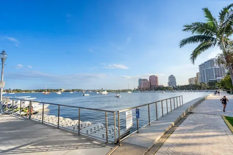 $899,000 | 550 Okeechobee Boulevard, Unit MPH07, West Palm Beach, FL 33401