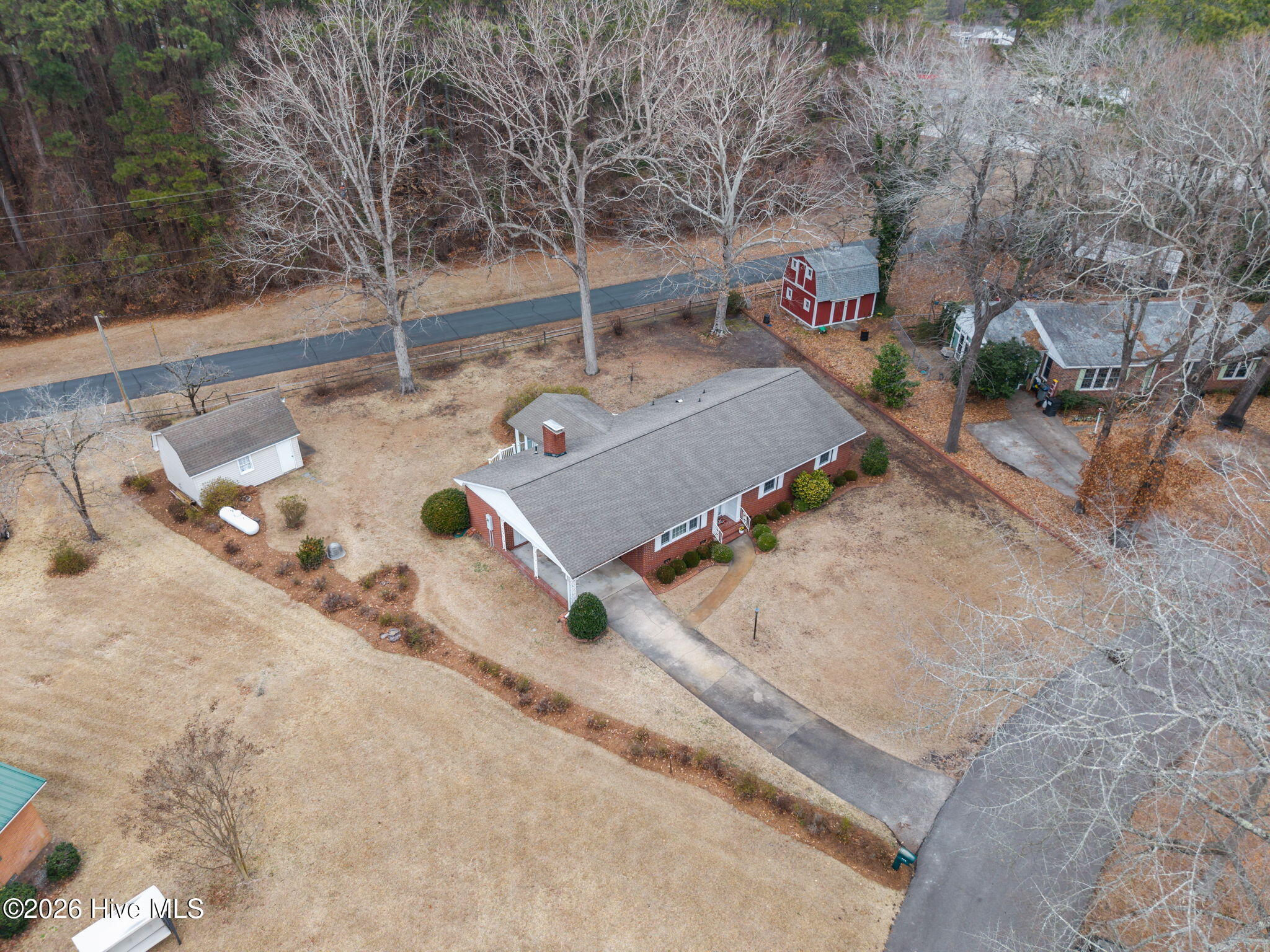 107 Ridgewood Circle Washington, NC 27889 - Photo 7 of 43 9-web-or-mls-DJI_20260217110747_0067_D