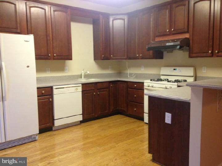 42 York Road West Windsor, NJ 08550 - Photo 6 of 14