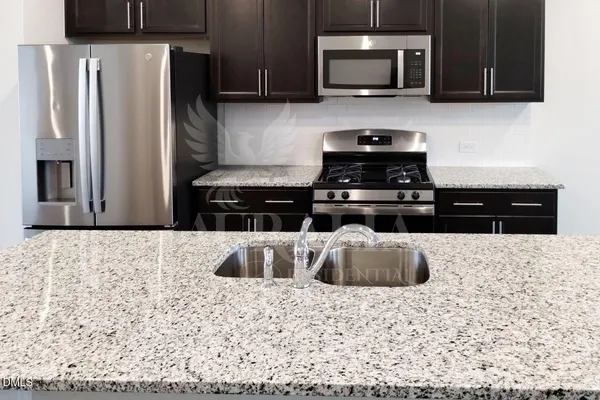 $1,975 | 2405 Kasota Lane, Raleigh, NC 27610