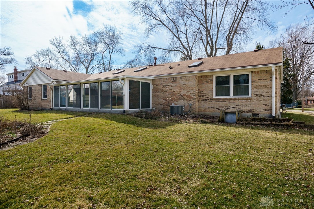 4132 Meadowcroft Road Dayton, OH 45429 - Photo 31 of 32 Gallery Image 31