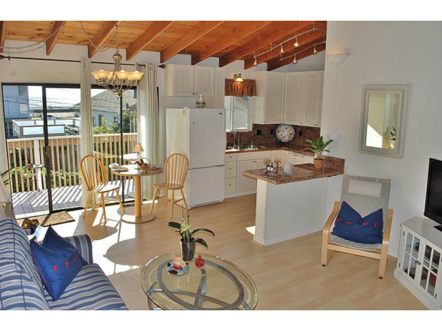 104 Stephen Road Aptos, CA 95003 - Photo 9 of 12 Gallery Image 9