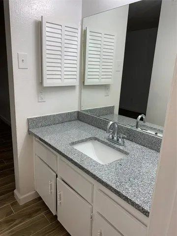 $825 | 5625 Antoine Drive, Unit 1107, Houston, TX 77091