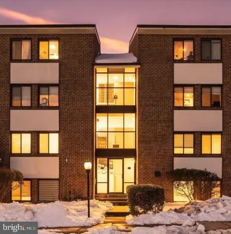 $324,900 | 1427 Northgate Square, Unit 27/22B, Reston, VA 20190