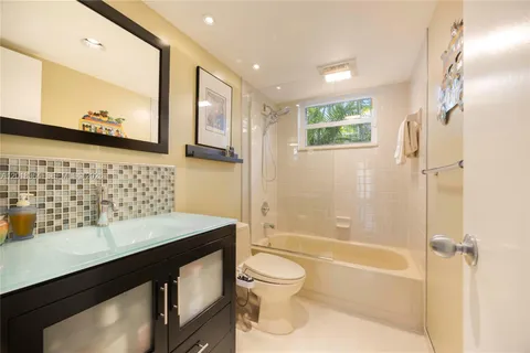 $1,799,000 | 2721 Southwest 22nd Avenue, Unit C, Coconut Grove, FL 33133