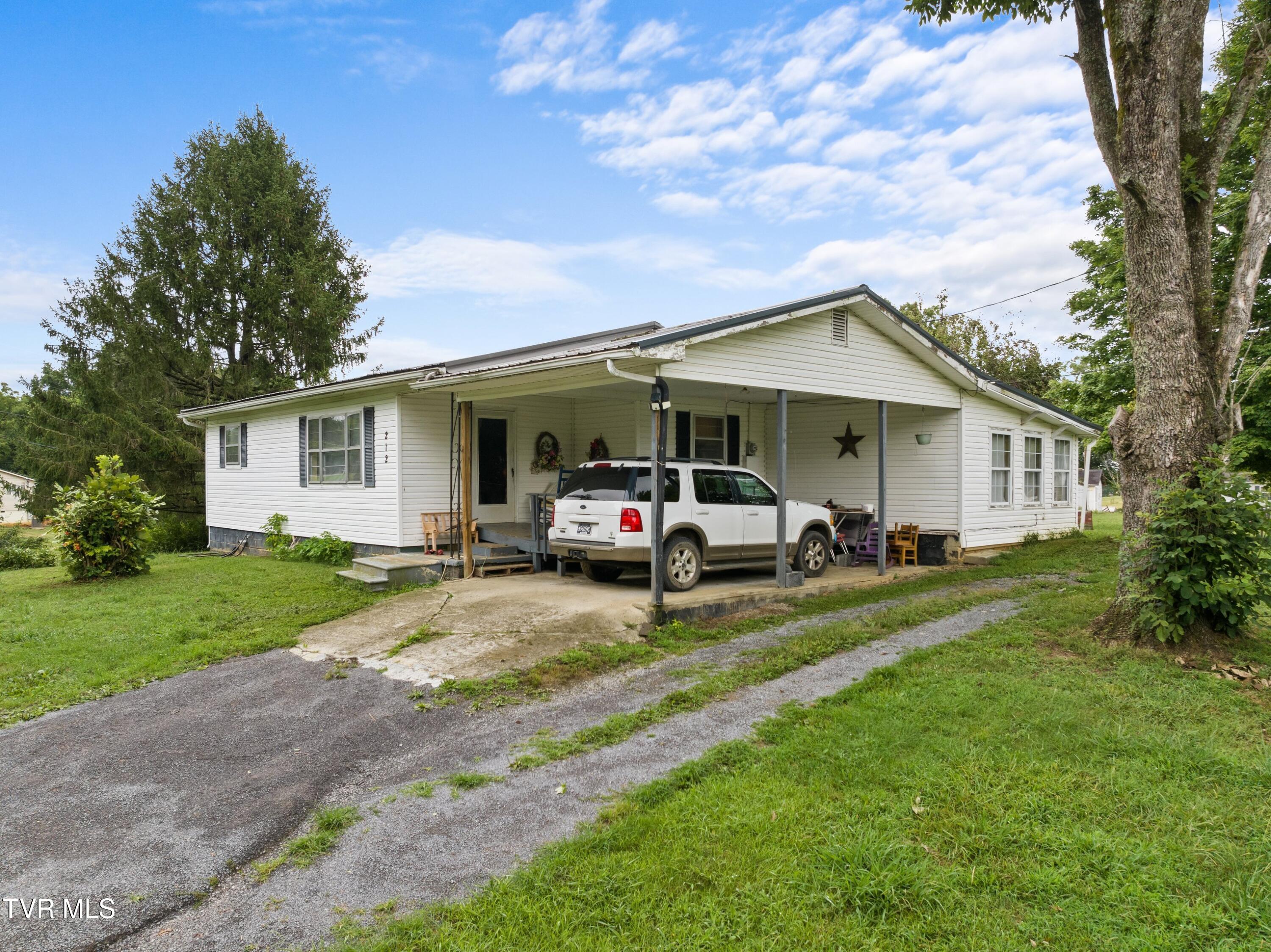 212 Trout Road Bean Station, TN 37708 - Photo 2 of 17 B.jpg-SMALL