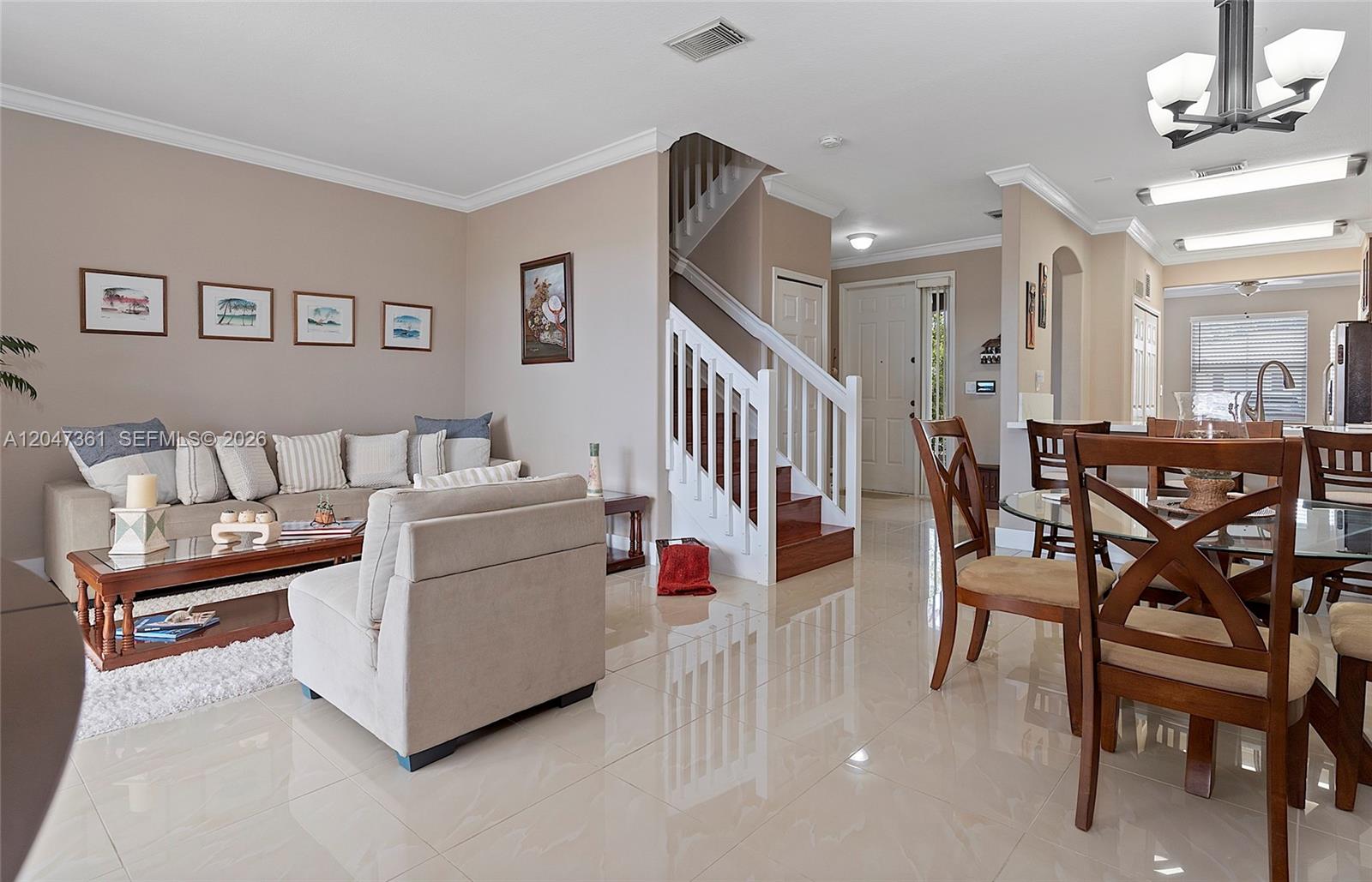 15262 Southwest 91st Lane Miami, FL 33196 - Photo 14 of 48