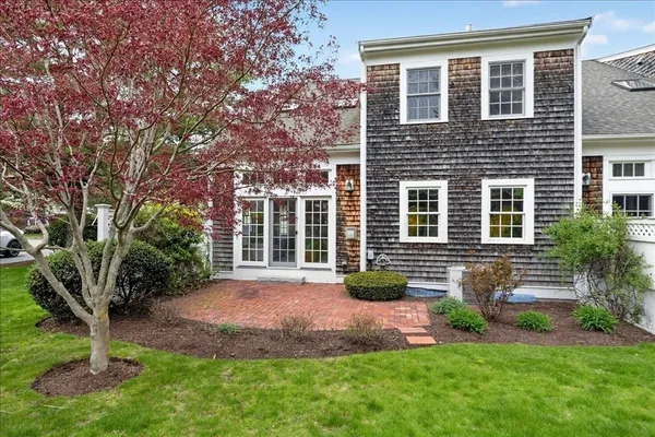 $929,000 | 14 Whiting Lane, Unit 14, Hingham, MA 02043