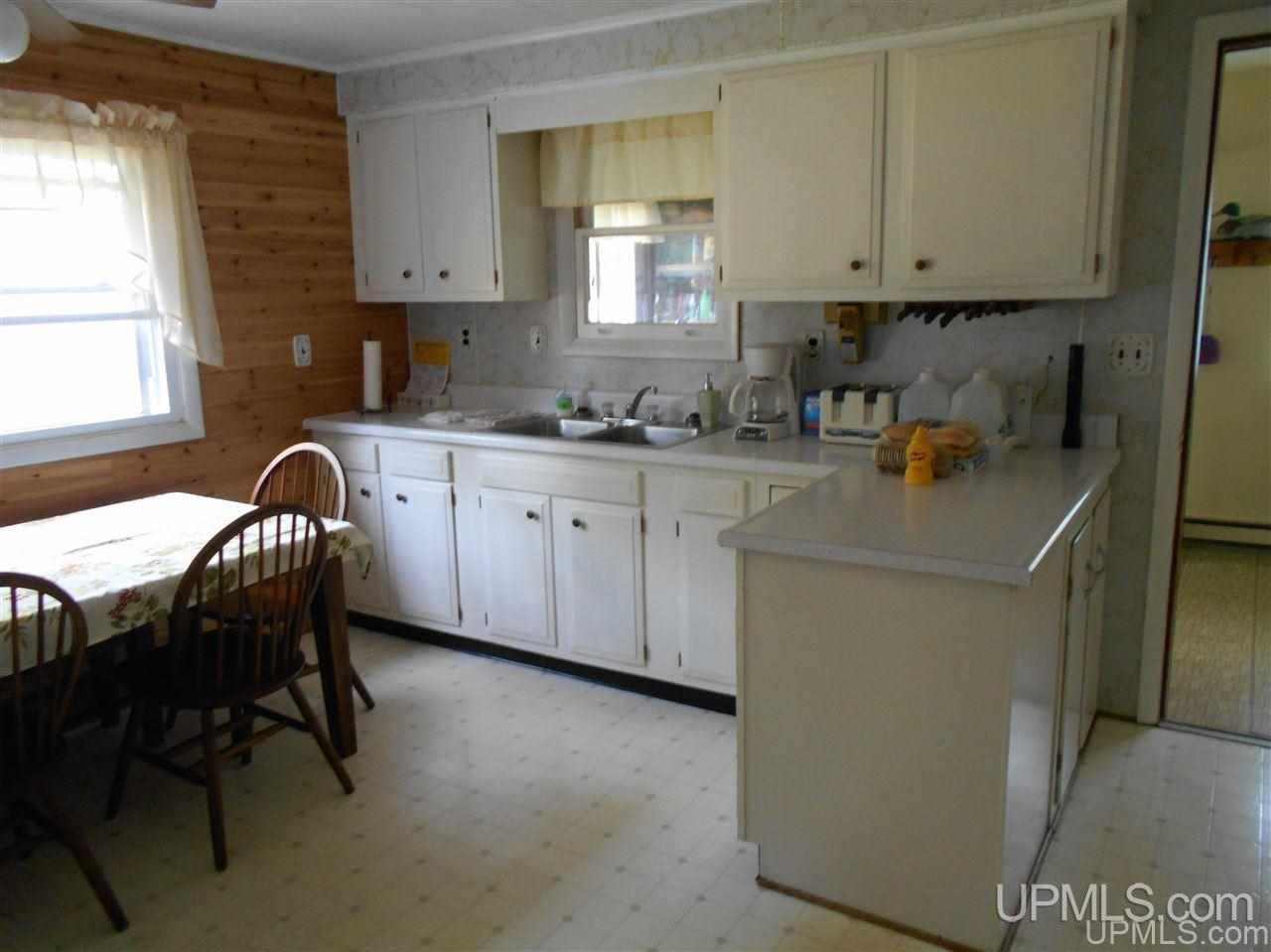 628 N West Gulliver Lake Road Gulliver, MI 49840 - Photo 7 of 27