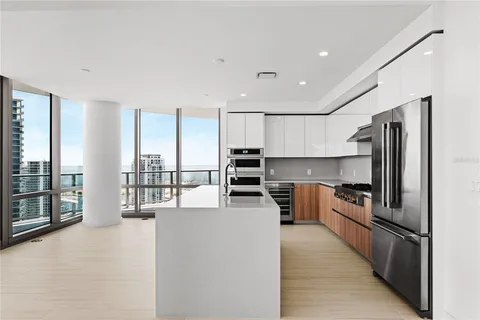 $3,475,000 | 400 Central Avenue, Unit 3107, St. Petersburg, FL 33701