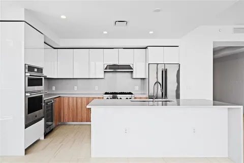 $3,475,000 | 400 Central Avenue, Unit 3107, St. Petersburg, FL 33701