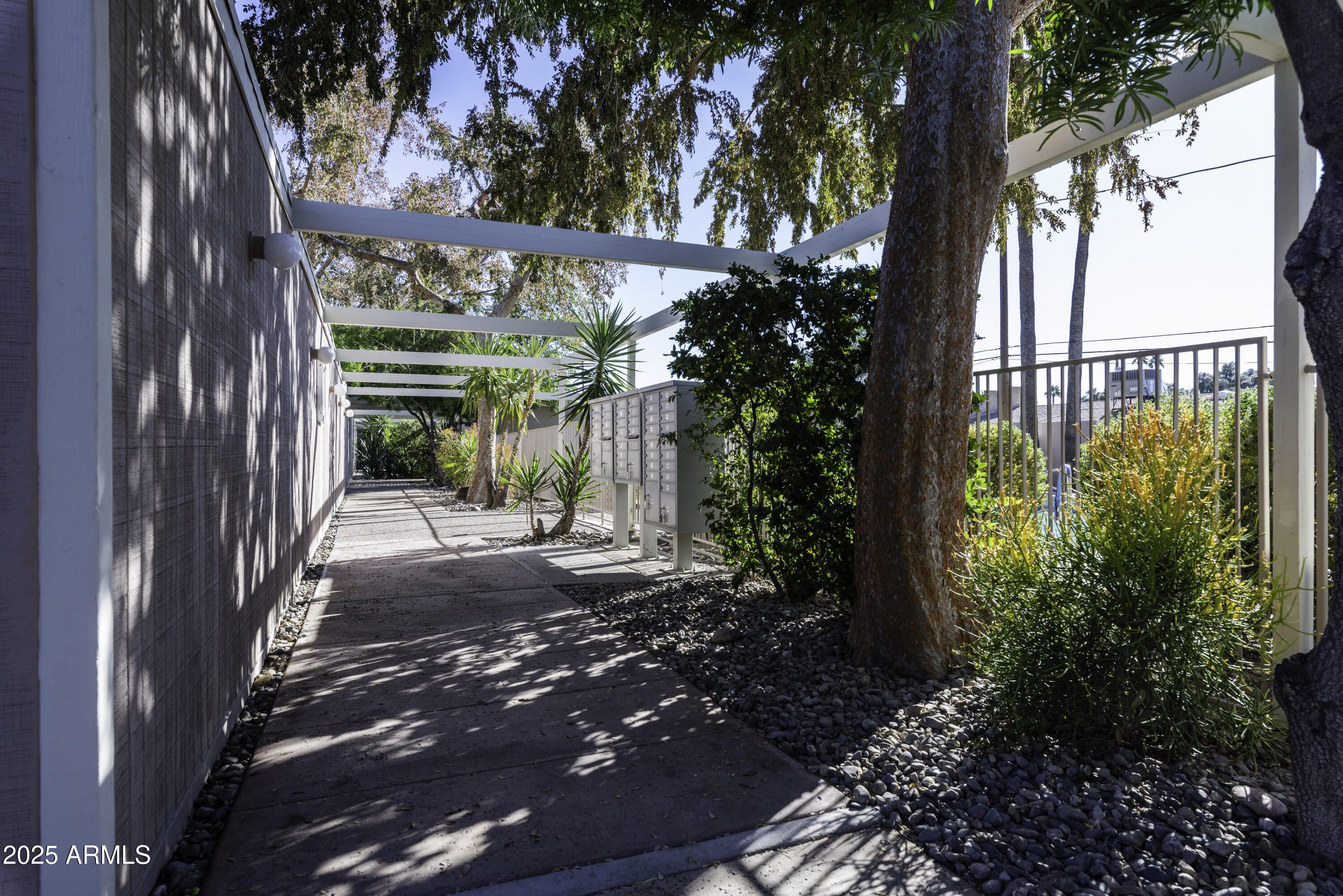 4225 North 36th Street, Unit 34 Phoenix, AZ 85018 - Photo 30 of 33 36thSt-26