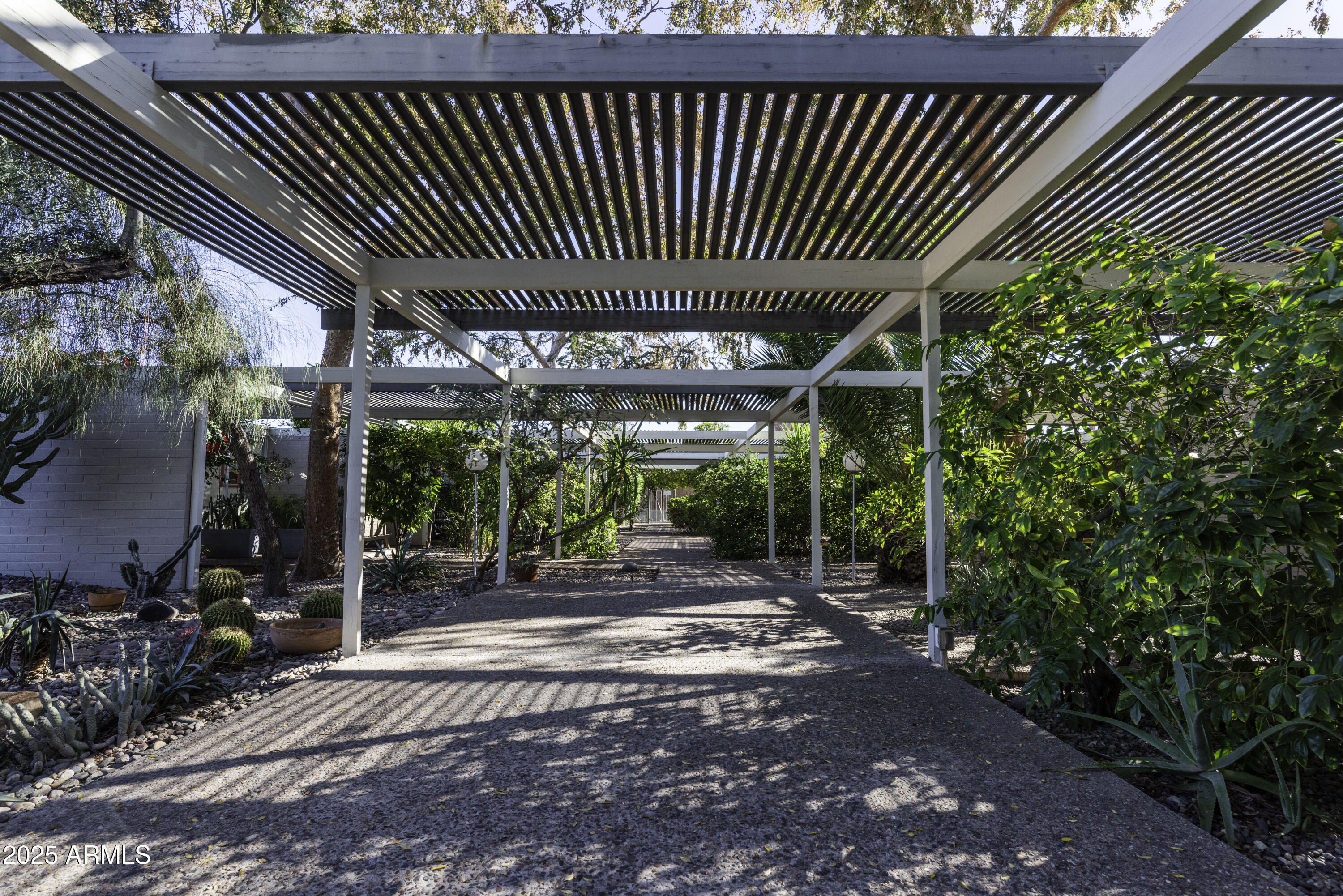 4225 North 36th Street, Unit 34 Phoenix, AZ 85018 - Photo 5 of 33 36thSt-22