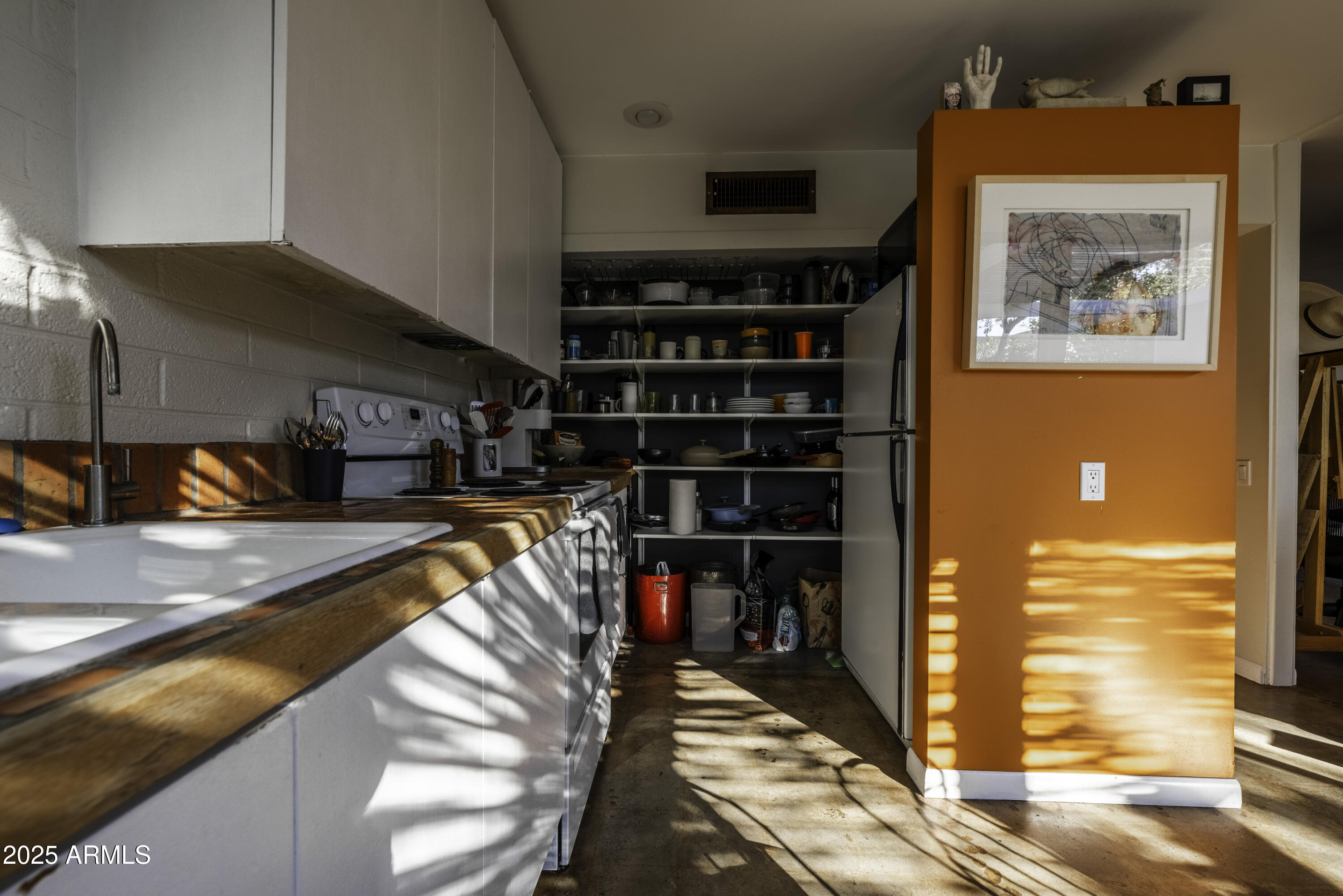 4225 North 36th Street, Unit 34 Phoenix, AZ 85018 - Photo 9 of 33 36thSt-3