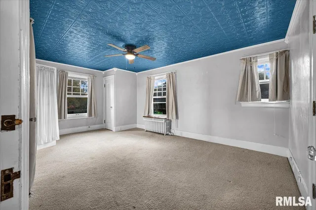 $299,900 | 909 Washington Street, Pekin, IL 61554