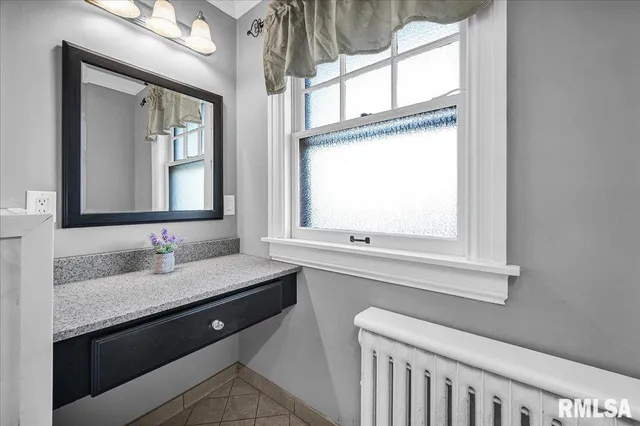 $299,900 | 909 Washington Street, Pekin, IL 61554