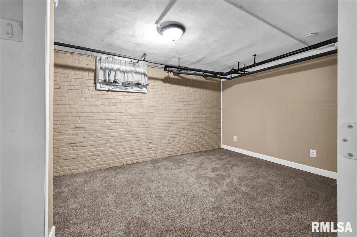 909 Washington Street Pekin, IL 61554 - Photo 25 of 47