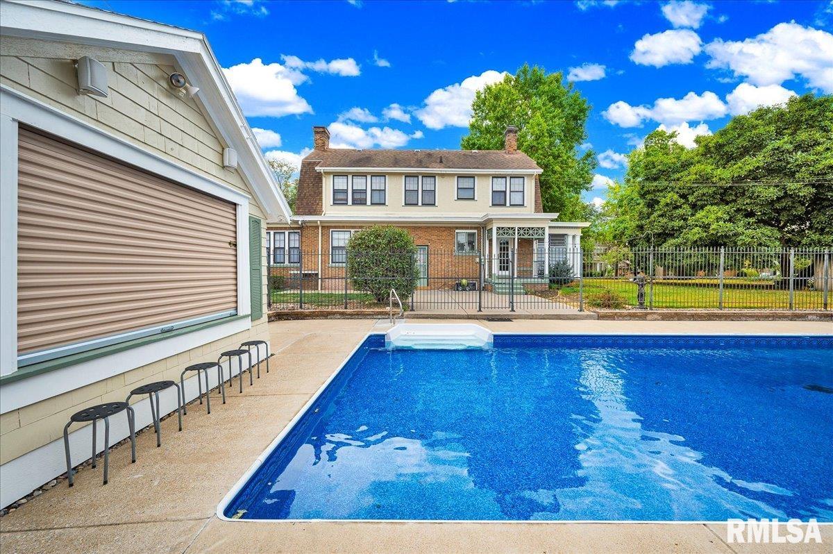 909 Washington Street Pekin, IL 61554 - Photo 35 of 47