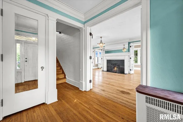 $299,900 | 909 Washington Street, Pekin, IL 61554