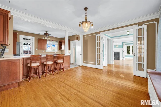 $299,900 | 909 Washington Street, Pekin, IL 61554