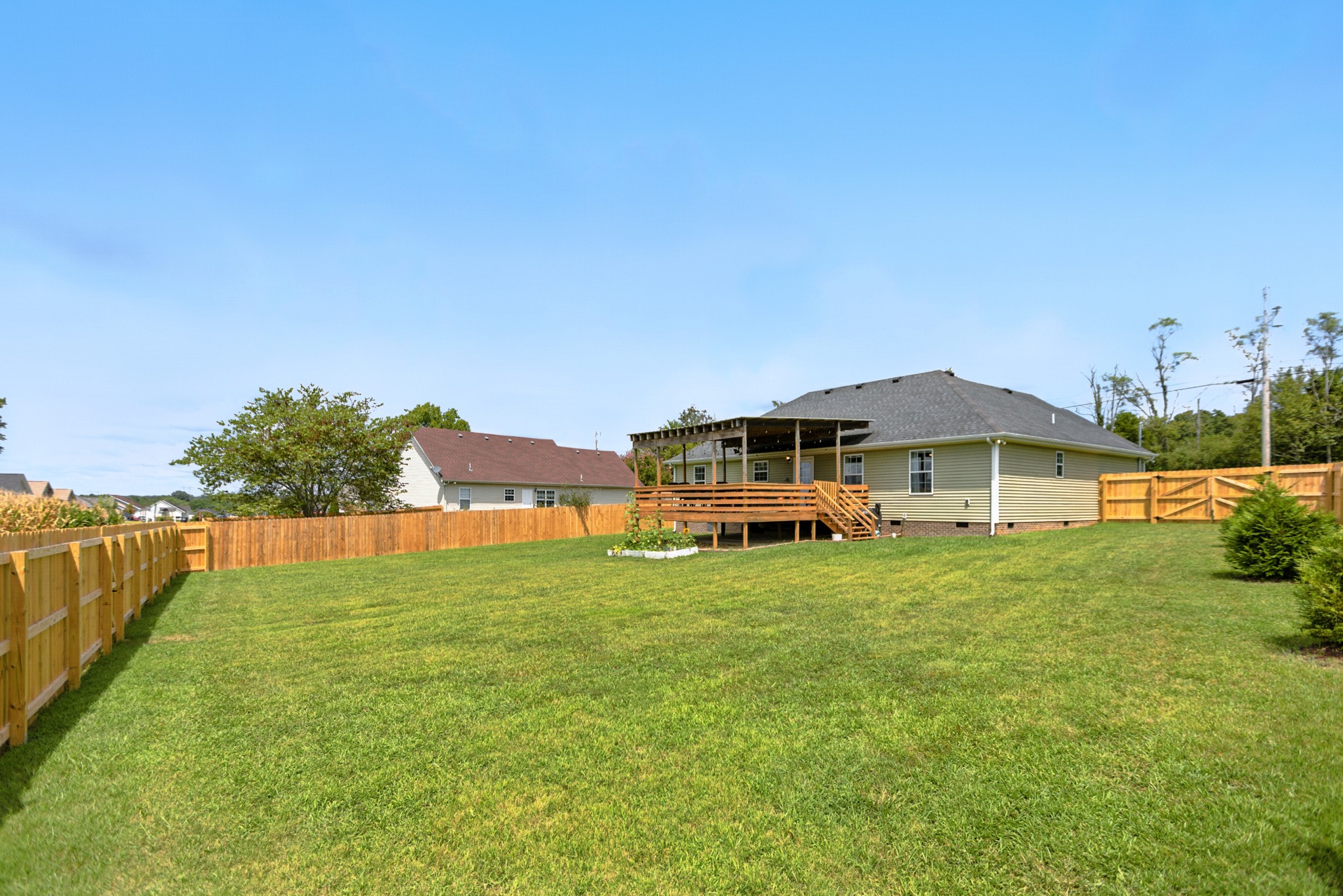 6411 Spring Creek Road Tullahoma, TN 37388 - Photo 9 of 57 a house with a big yard