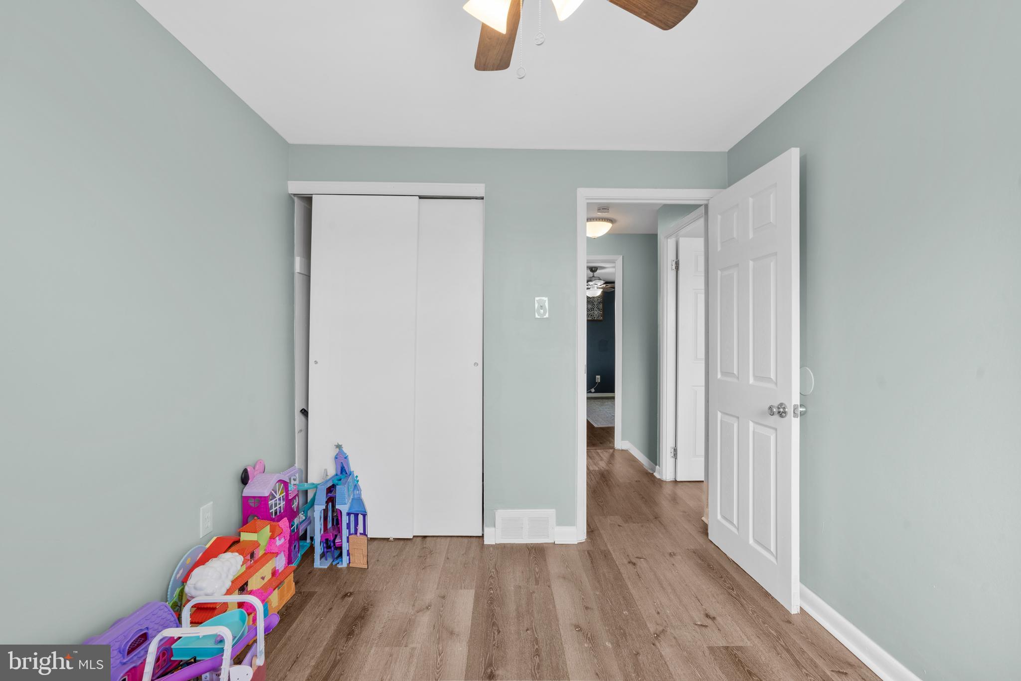 12413 Dunks Ferry Road Philadelphia, PA 19154 - Photo 21 of 35 a view of an empty room