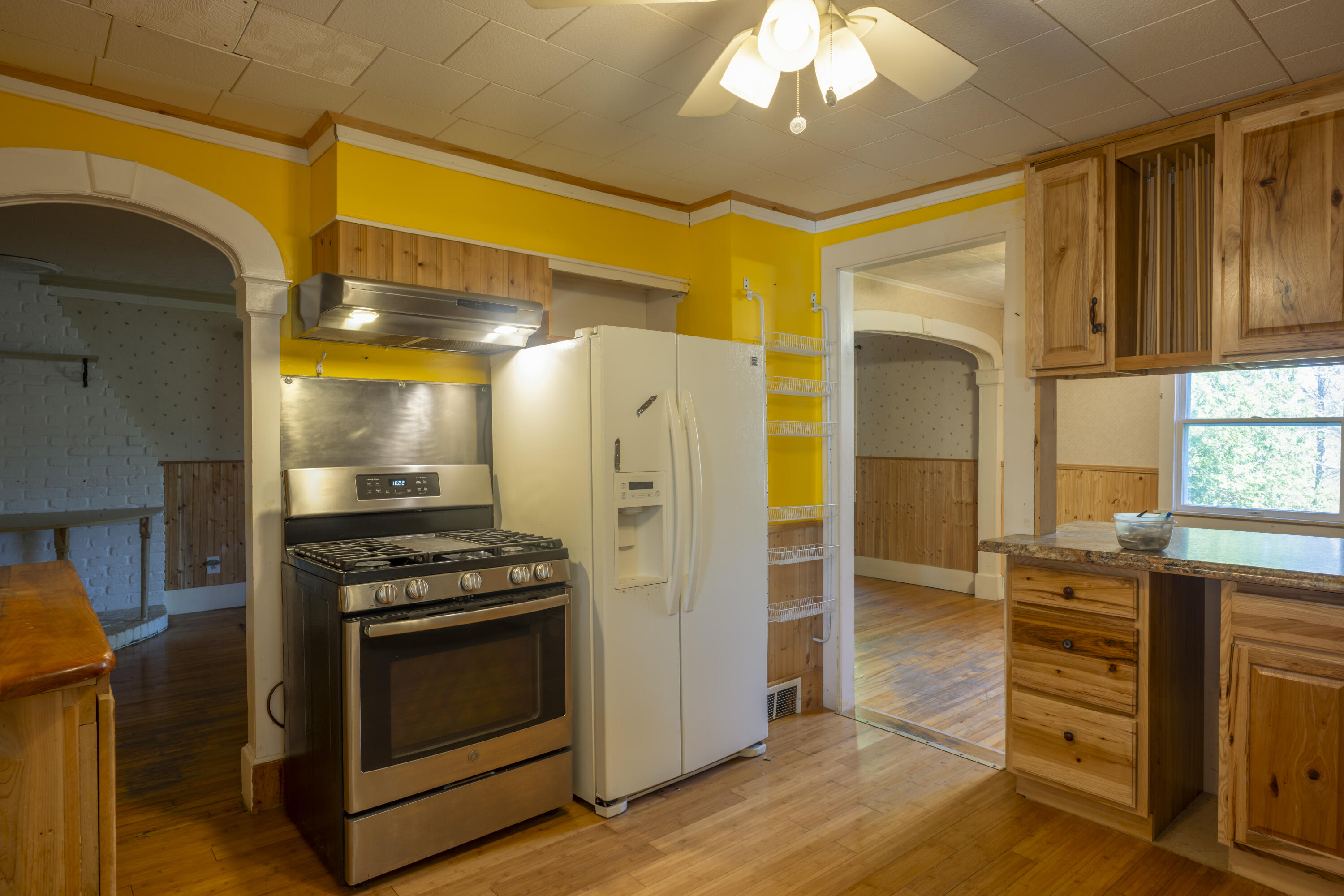 94 Town Line Road Houlton, ME 04730 - Photo 5 of 55 Light