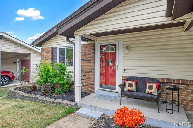 $220,000 | 2620 Lindsay Lane, Florissant, MO 63031