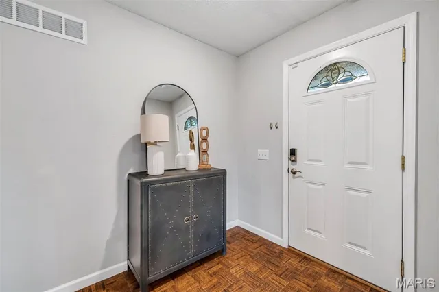 $220,000 | 2620 Lindsay Lane, Florissant, MO 63031