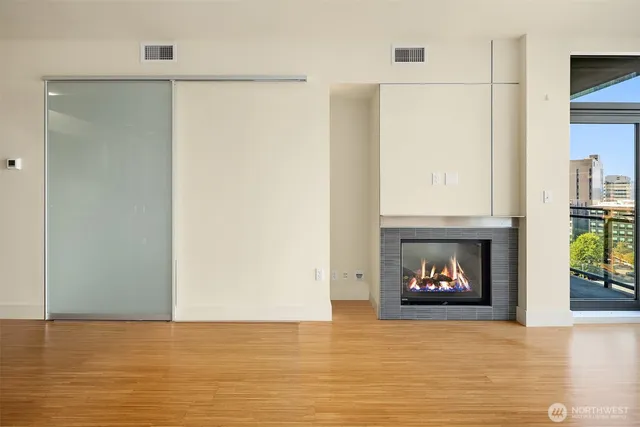 $3,150 | 820 Blanchard Street, Unit 803, Seattle, WA 98121