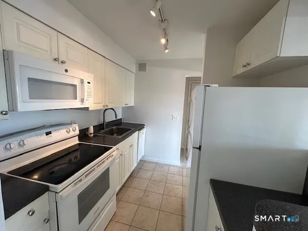 $1,988 | 34 Prospect Street, Unit 6E, Norwalk, CT 06850