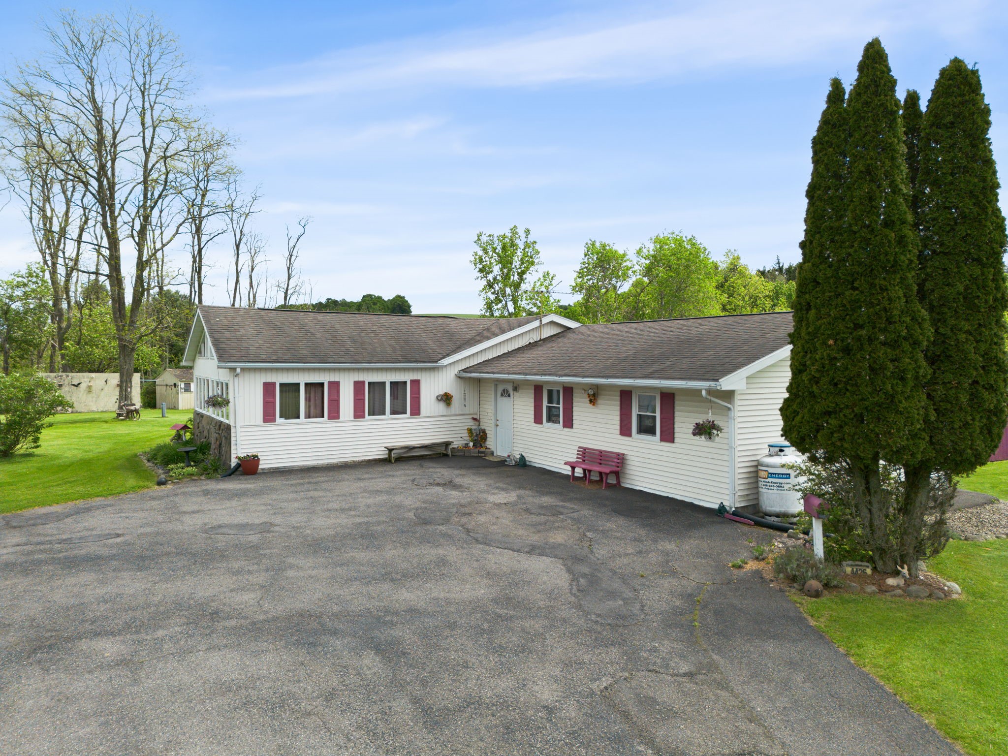 4426 Murphy Road Binghamton, NY 13903 - Photo 3 of 30