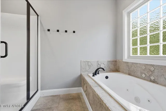 $720,000 | 1179 Linford Circle, Alcoa, TN 37701