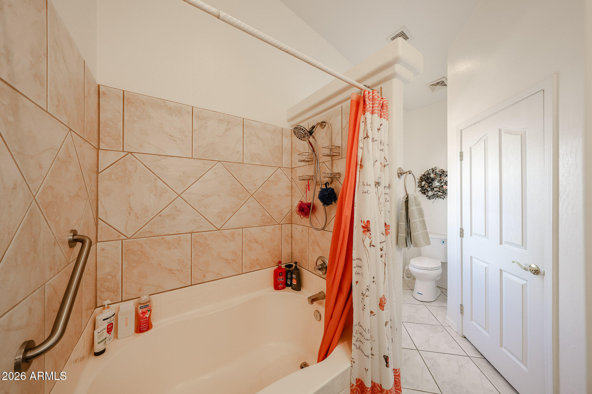 14980 South Capistrano Road Arizona City, AZ 85123 - Photo 17 of 39 a bathroom with a bathtub and a shower