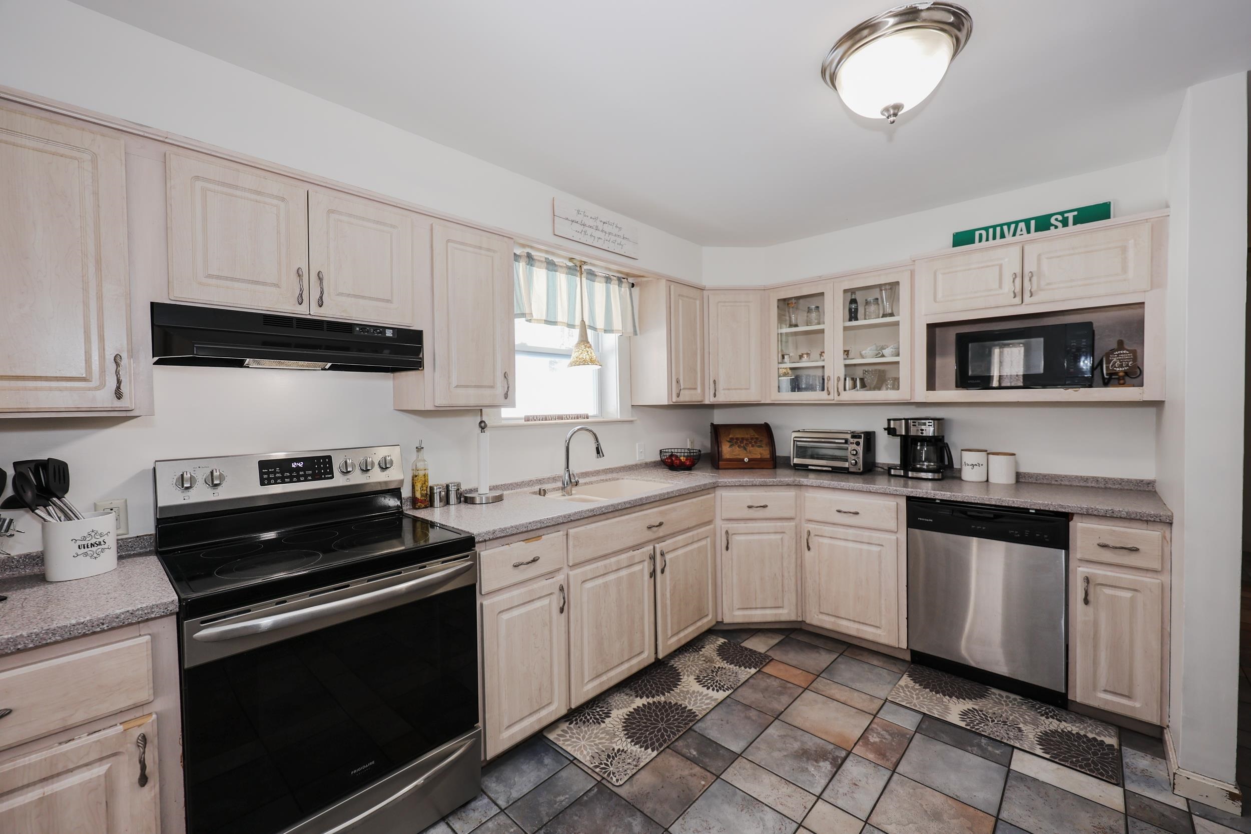 22 Abijah Bridge Road Weare, NH 03281 - Photo 10 of 46