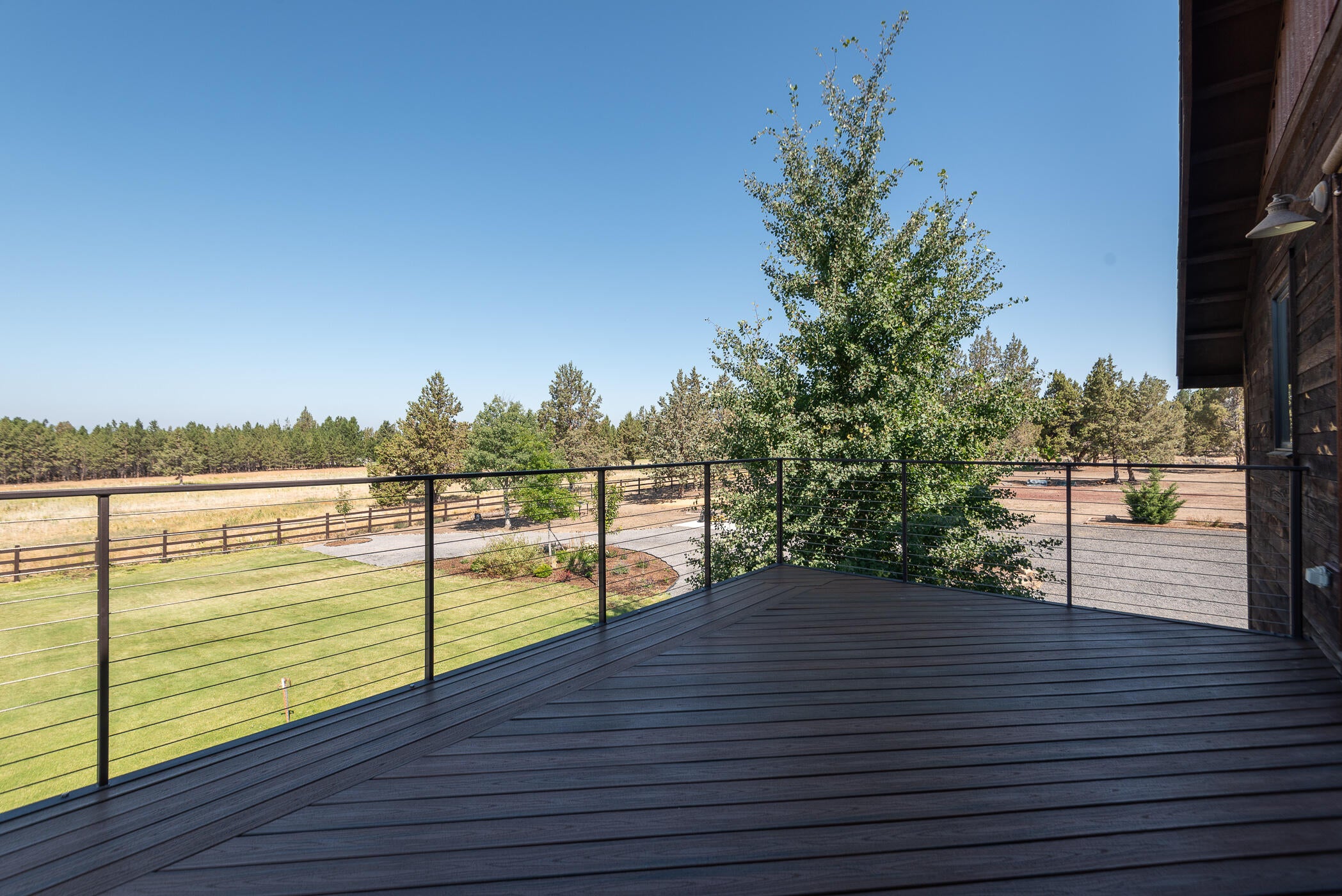 65025 Hunnell Road Bend, OR 97703 - Photo 48 of 50 49Deck out