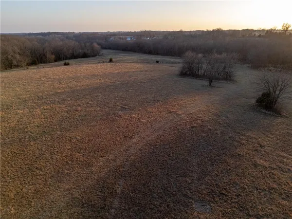 $750,000 | 45312 Highway K Highway, Richmond, MO 64085