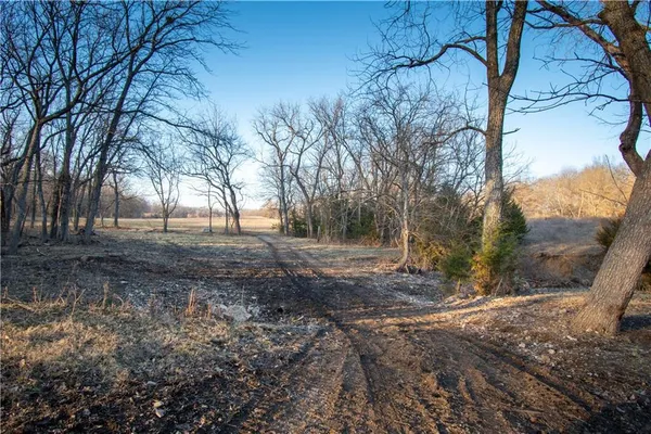 $750,000 | 45312 Highway K Highway, Richmond, MO 64085