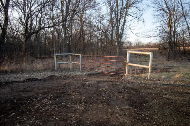 $750,000 | 45312 Highway K Highway, Richmond, MO 64085